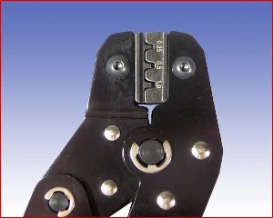 Ręczna praska SN-28B do konektorów 0,25 /0,5 /1 mm² (28-24 /22-20 /20-18 AWG)